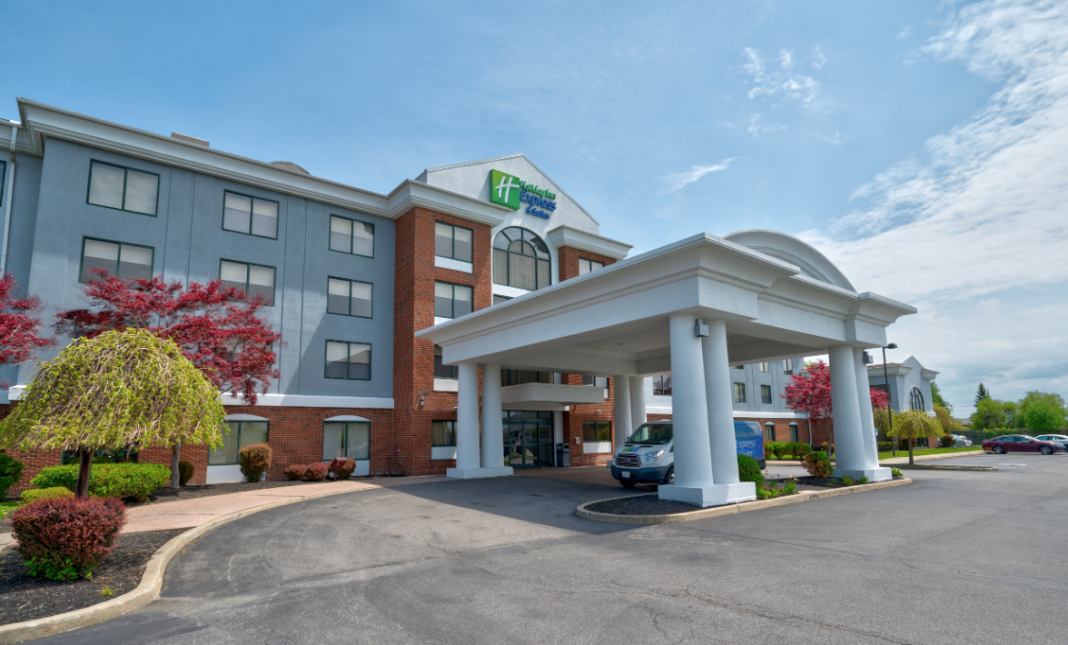 Holiday Inn Express & Suites Buffalo-Airport